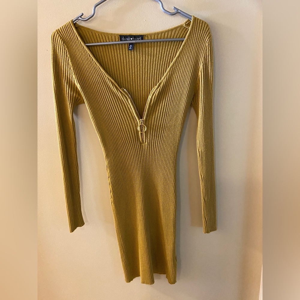 Derek Heart sandy yellow colored  mini sweater dress/tunic NWOT - size m…